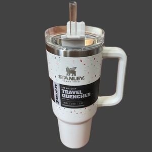 Stanley travel quencher tumbler